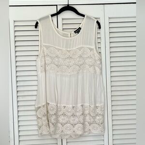 Sleeveless White Lace-Panel Tank Top